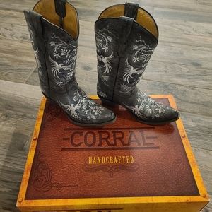 Corral cowgirl boots